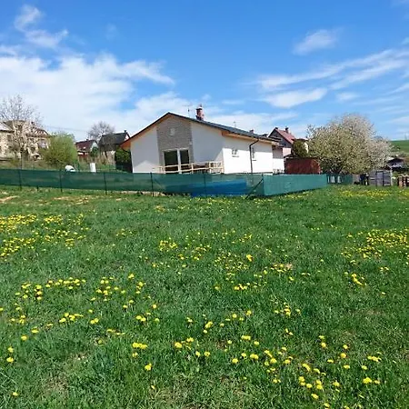 Bungalov Bozkov 別荘